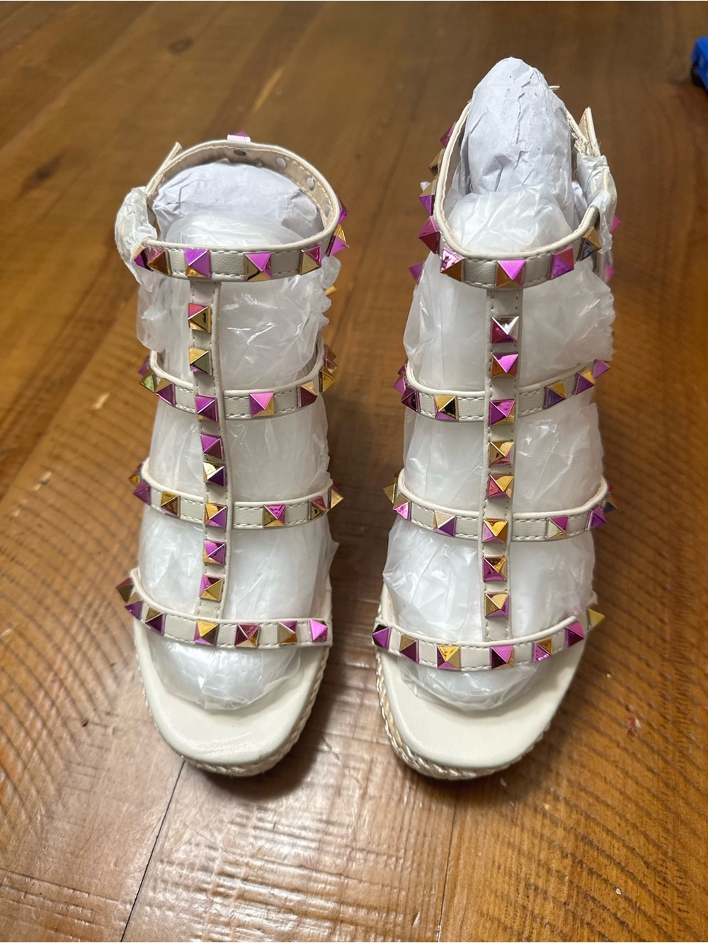 Nature Breeze White Espadrille Sandals with Pink & Gold Studs